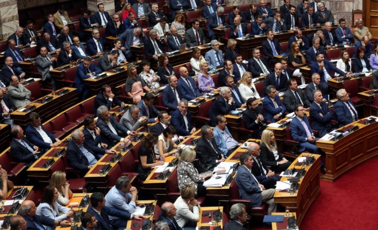Συνέντευξη Τύπου ΣΥΡΙΖΑ στη Βουλή για τη συνταγματική αναθεώρηση