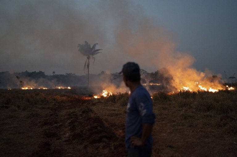 Βραζιλία: Κατά 30% αυξήθηκαν οι πυρκαγιές στο τροπικό δάσος του Αμαζονίου το 2019