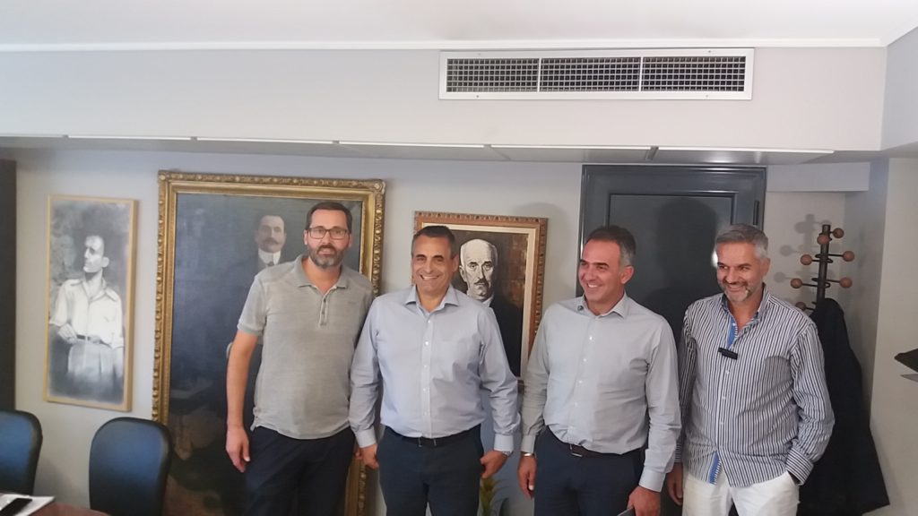 Τρίπολη: Συνάντηση δημάρχου και διοίκησης επιμελητηρίου