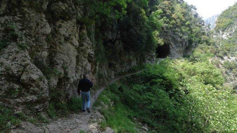 Αίσιο τέλος είχε η επιχείρηση διάσωσης τουρίστριας στο φαράγγι της Σούγιας