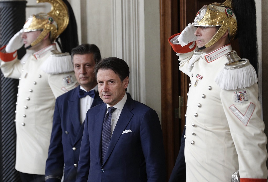 Ο Κόντε παρουσιάζει τη νέα κυβέρνηση στον πρόεδρο της Ιταλίας