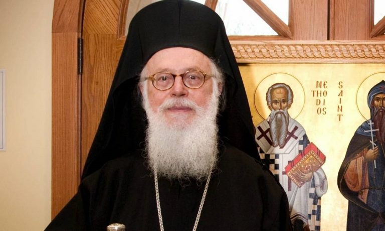 Θετικός στον κορονοϊό ο Αρχιεπίσκοπος Αλβανίας Αναστάσιος – Μεταφέρεται στην Αθήνα με C-130