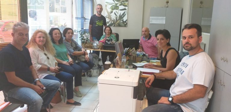 Δικτύωση των κοινωνικών παντοπωλείων Λάρισας και Βόλου
