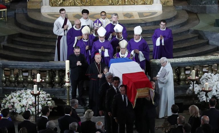 Ύστατο χαίρε στον Ζακ Σιράκ (video)
