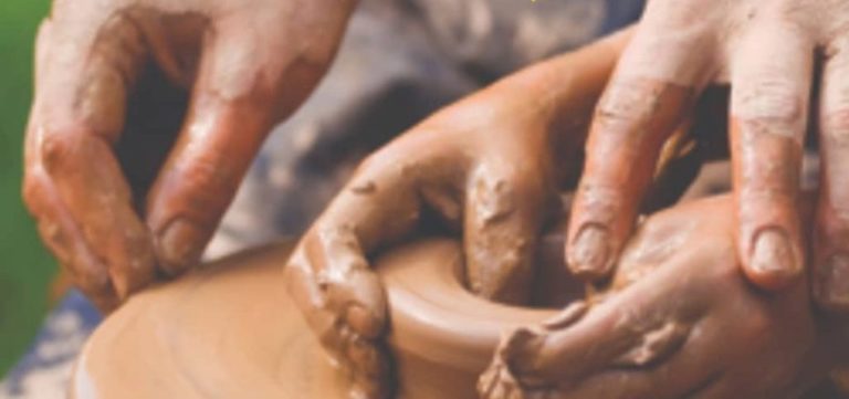 Εργαστήρι Κεραμικής για παιδιά στην αυλή της  Δημοτικής Βιβλιοθήκης Αλεξανδρούπολης