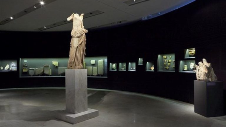 Περιοδική έκθεση «η Σαμοθράκη της δεκαετίας του 80» στον ανακαινισμένο χώρο του  Αρχαιολογικού Μουσείου