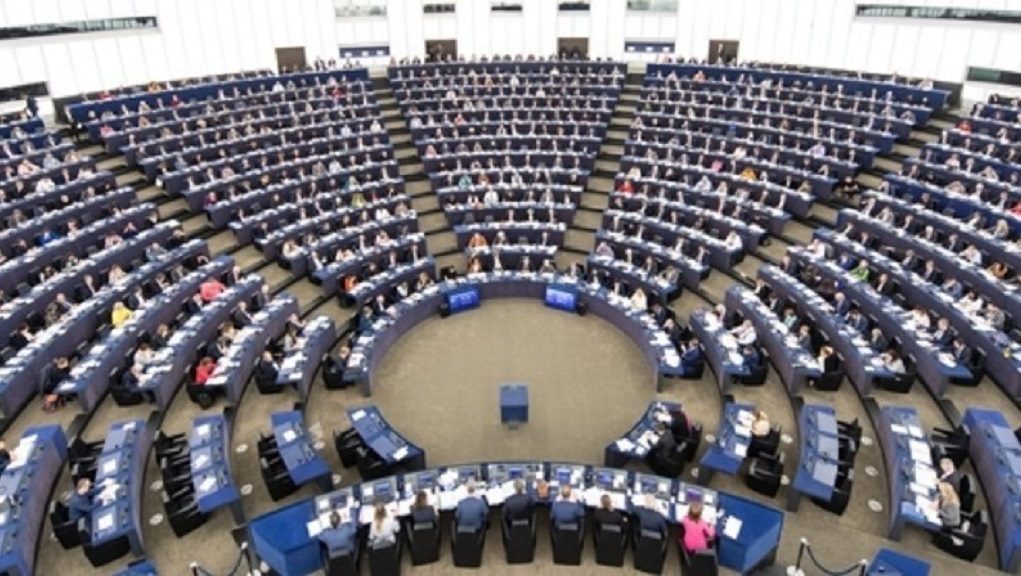 Το Ευρωπαϊκό Κοινοβούλιο συζητά τη μεταρρύθμιση της πολιτικής ασύλου