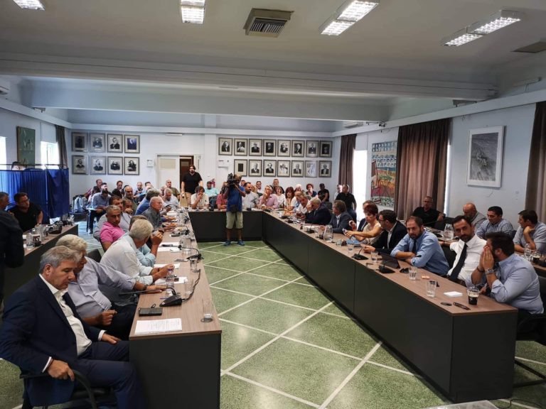 Χανιά: Επεισοδιακή συνεδρίαση του Δημοτικού Συμβουλίου – Αποχώρησε η παράταξη του Άρη Παπαδογιάννη