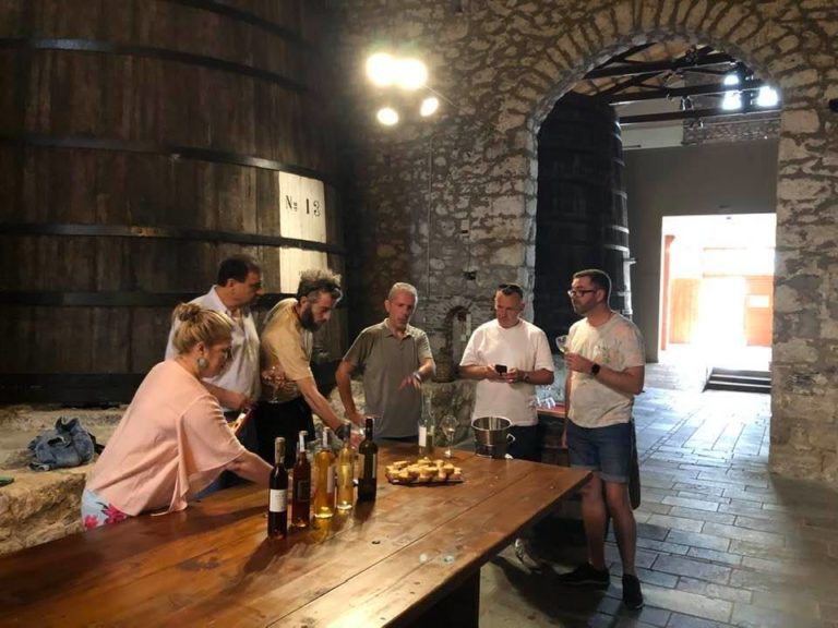 Γνώρισαν τον πατροπαράδοτο Σαμιακό αμπελώνα