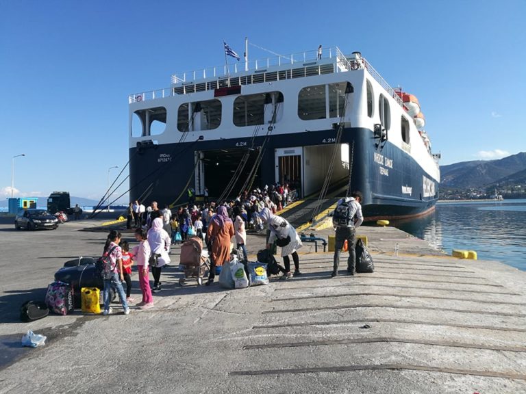 458 πρόσφυγες και μετανάστες από Μόρια και Καρά Τεπέ για δομή στη Βόρεια Ελλάδα