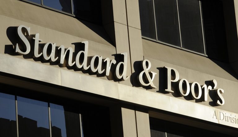 Ουκρανία: Ο S&P μείωσε το αξιόχρεο του ουκρανικού δημοσίου – Σχεδόν σίγουρη η στάση πληρωμών