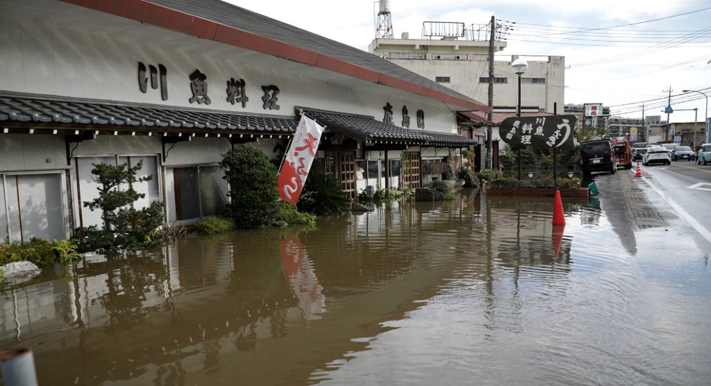 Φονικές πλημμύρες και κατολισθήσεις στην Ιαπωνία