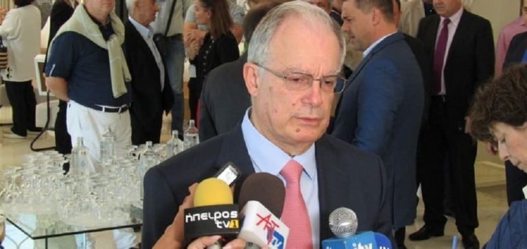 Σθεναρή λύση στο προσφυγικό