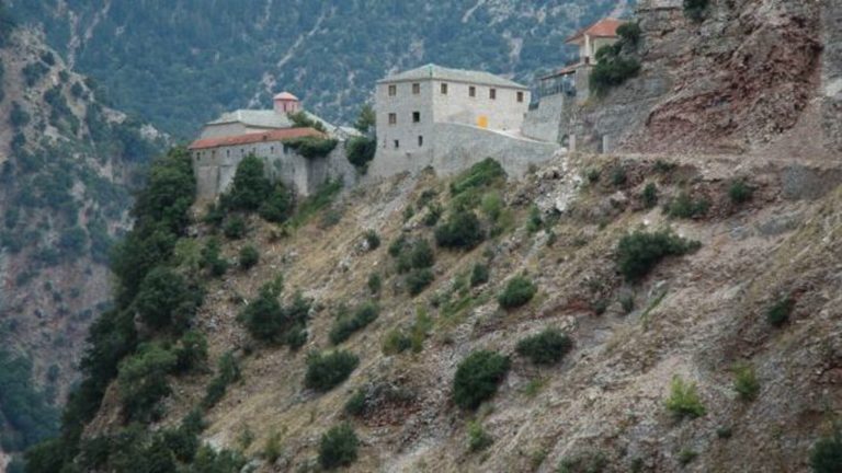 Νεκρά δυο ηλικιωμένα αδέρφια σε τροχαίο κοντά στην Ι.Μ.Σπηλιάς