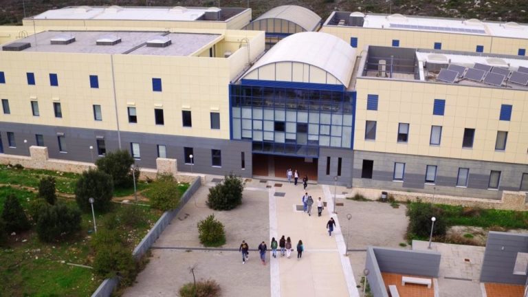 Δωρεά πέντε χιλιάδων λίτρων πετρελαίου κίνησης εταιρείας του Ομίλου Βαρδή  Βαρδινογιάννη στο Πανεπιστήμιο Κρήτης