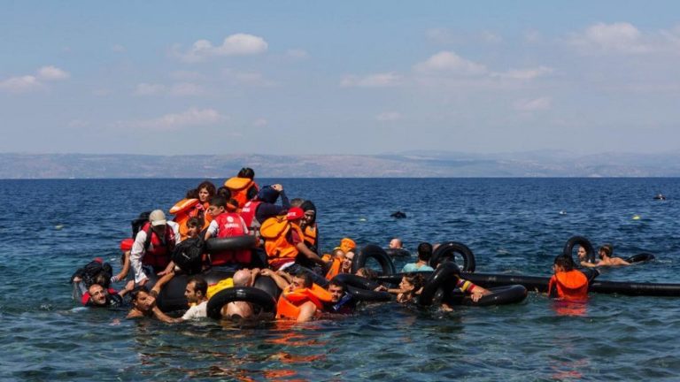 5 βάρκες με 191 πρόσφυγες και μετανάστες σήμερα σε ακτές της Λέσβου