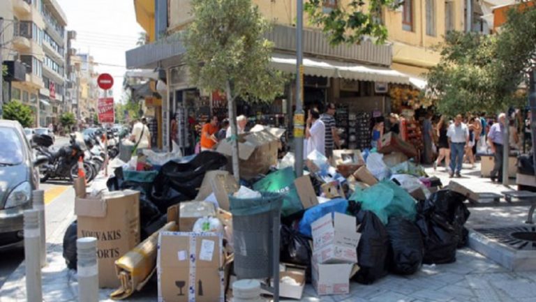 Έκκληση του δήμου «Κρατήστε τα σκουπίδια στα σπίτια»