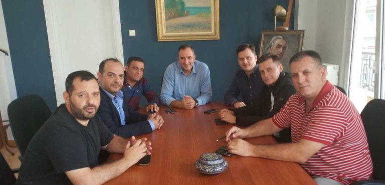 Συνάντηση εργασίας Δ.Ε  ΤΕΕ με τον Δήμαρχο Τυρνάβου
