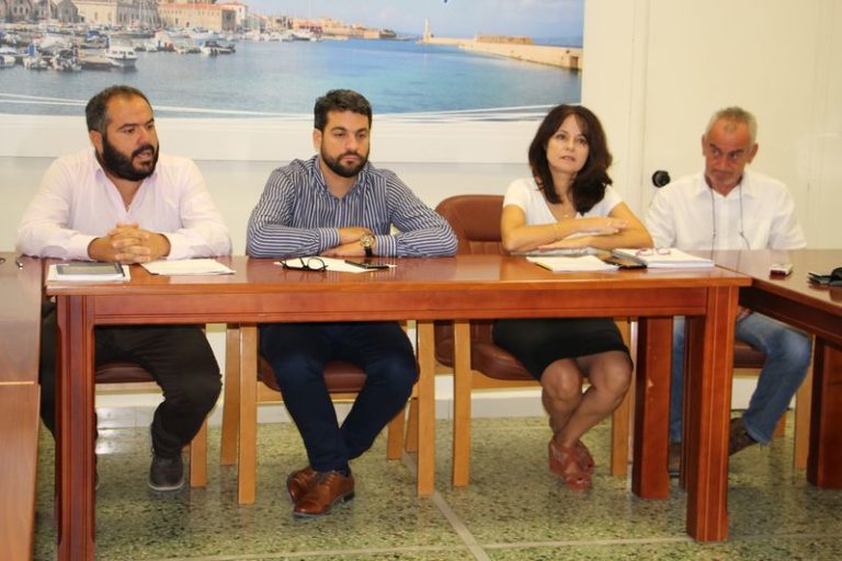 Χανιά: Ενημερωτική συνάντηση στο Δημαρχείο για τη ρύθμιση οφειλών με ιδιαίτερα ευνοϊκούς όρους