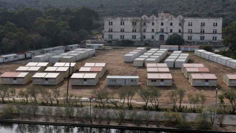Διχασμένοι οι κάτοικοι για τη δημιουργία κέντρου φιλοξενίας προσφύγων-μεταναστών στην Φλώρινα