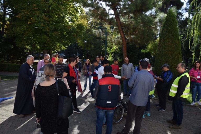 Τρίπολη: Εθελοντές πρόσφυγες καθάρισαν πάρκα