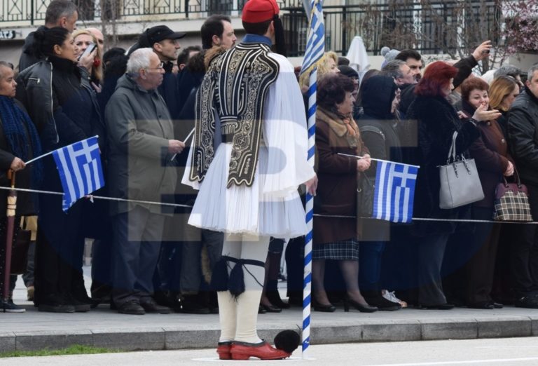 Πρόταση Γ. Ζαμπούκη για κατάργηση εξεδρών επισήμων