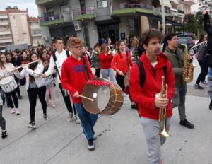 Σέρρες: Διαμαρτυρία μετά … μουσικής