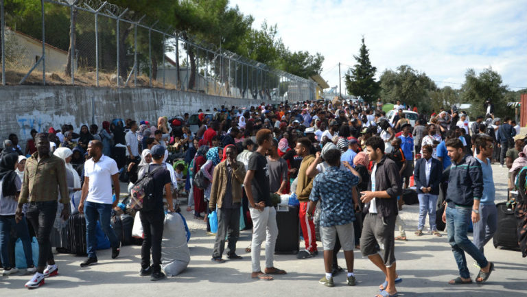 Κλείνουν Μόρια, ΒΙΑΛ και ΚΥΤ Σάμου ανοίγουν νέα προαναχωρισιακά κέντρα-5+1 δράσεις για προσφυγικό