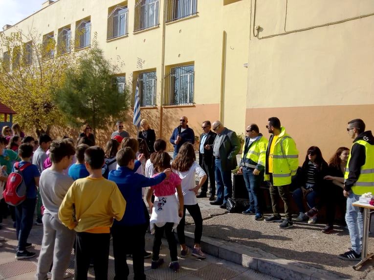 Εθελοντικός καθαρισμός από μαθητές του Άλσους Αγραφιώτη