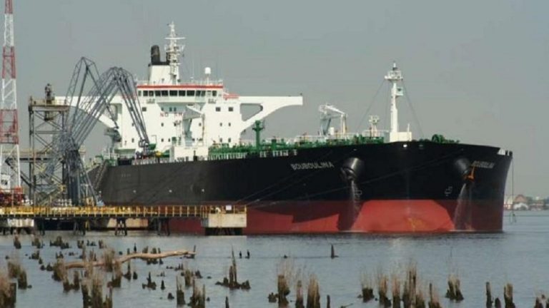 Ελληνικό δεξαμενόπλοιο “δείχνει” ο Βραζιλιάνος πρόεδρος για μόλυνση των ακτών-Διαψεύδει η εταιρεία