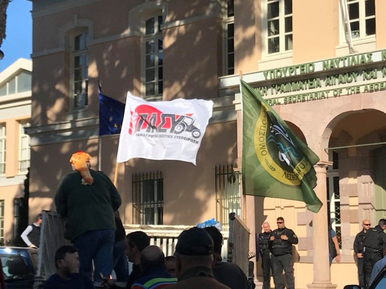 Συλλαλητήριο αγροτών για τις εξευτελιστικές τιμές στο λάδι και το γάλα