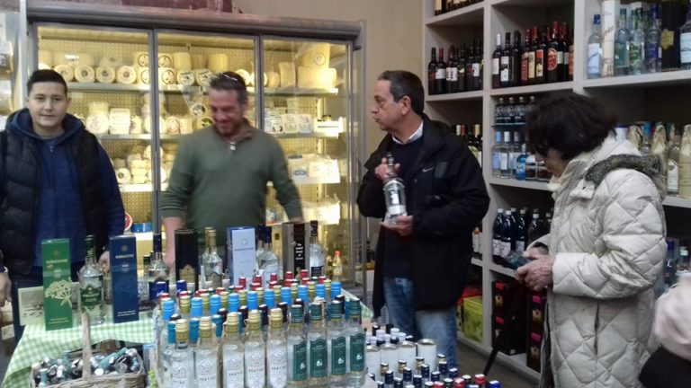 Γευστικός Περίπατος στην Πλάκα …με άρωμα Λέσβου!