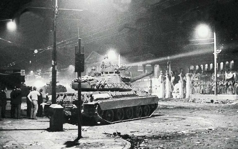 Τιμούν στην Λήμνο την 46η Επέτειο του Πολυτεχνείου