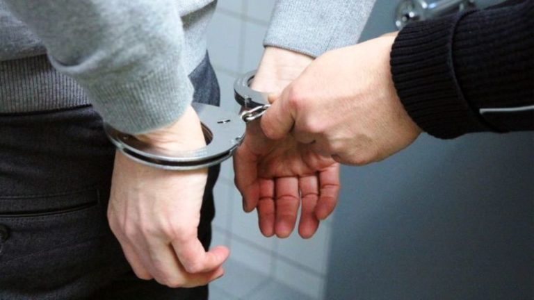 Συλλήψεις για ναρκωτικά στο Βόλο