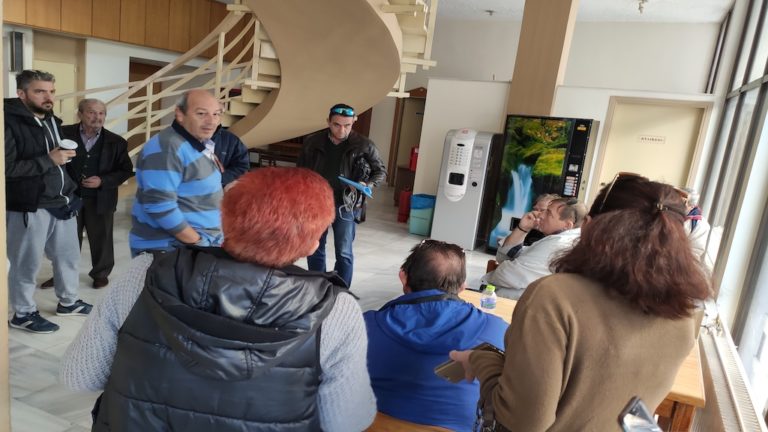 Λύση για τα μπιλιέτα πληρωμής τελών ταξινόμησης ζητούν 4000 και πλέον συμπολίτες