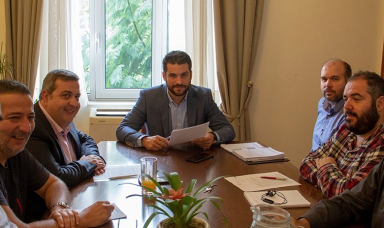Συνάντηση του Δημάρχου Παναγιώτη Σημανδηράκη με τον Εμπορικό Σύλλογο Χανίων