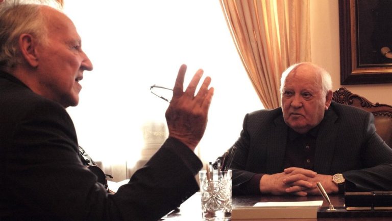 «Γνωριμία με τον Μιχαήλ Γκορμπατσόφ» στην ΕΡΤ1