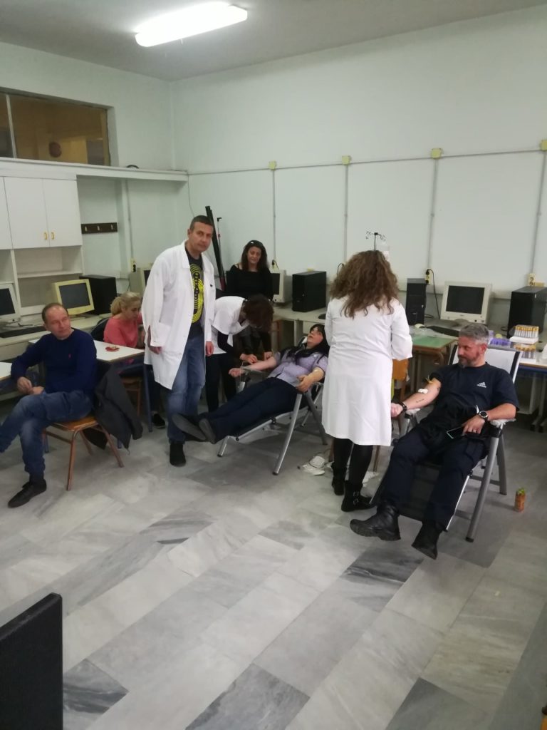 Αιμοδοσία του 2ου Δ.Ι.Ε.Κ. κα του 1ου Σ.Δ.Ε. Λάρισας