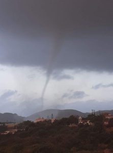 Προβλήματα προκάλεσε ανεμοστρόβιλος (audio – video)