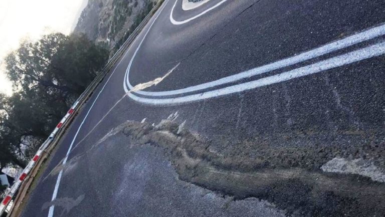 Ξεκινούν οι έρευνες για τις ρηγματώσεις