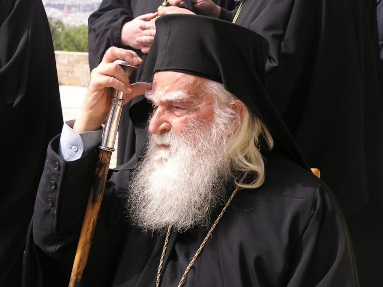 Σταθερά κρίσιμη η κατάσταση της υγείας του Αρχιεπισκόπου Κρήτης
