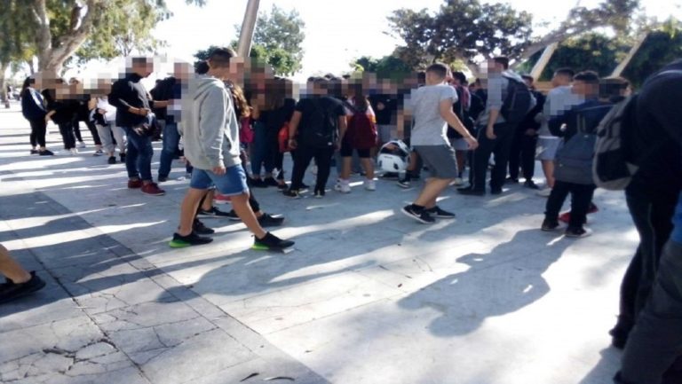 Πορεία από μαθητές στο Ηράκλειο