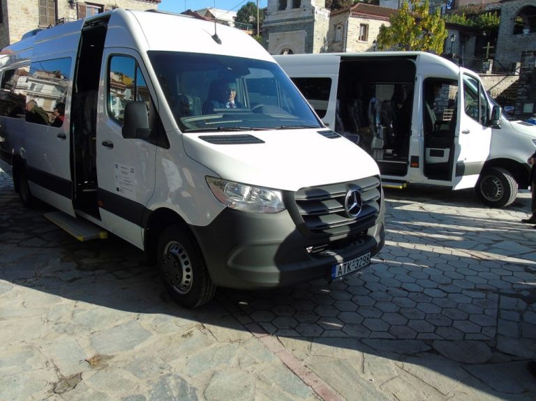 Mini bus με προδιαγραφές ΑΜΕΑ