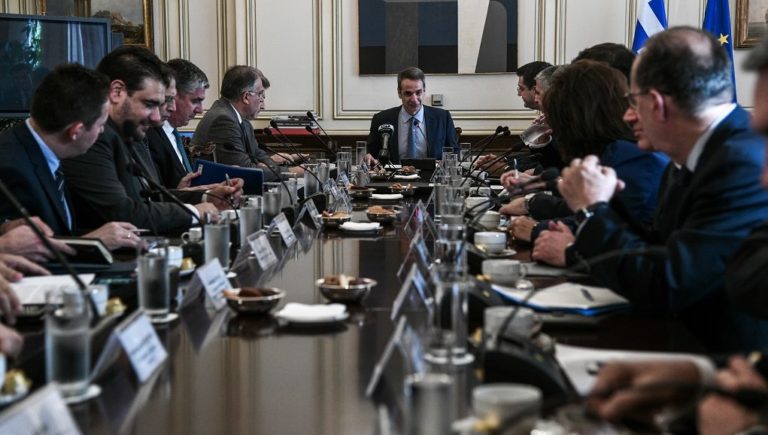 Κ.Μητσοτάκης προς περιφερειάρχες: Δείξτε αλληλεγγύη προς τα νησιά
