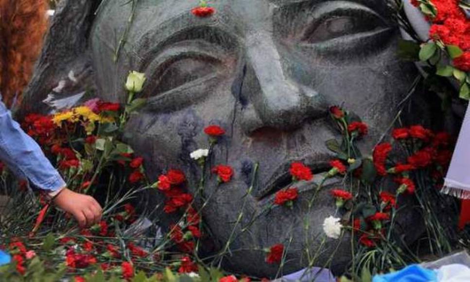 Σέρρες: Εκδηλώσεις μνήμης για την 46η επέτειο του Πολυτεχνείου