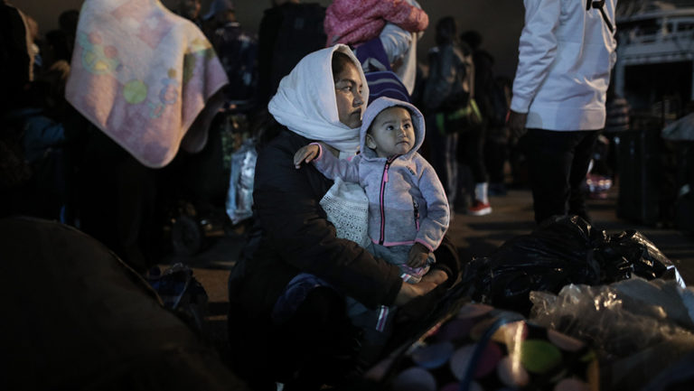 Μεταναστευτικό-προσφυγικό: Οι άξονες του σχεδίου-Πρώτες αντιδράσεις από τις τοπικές κοινωνίες (video)