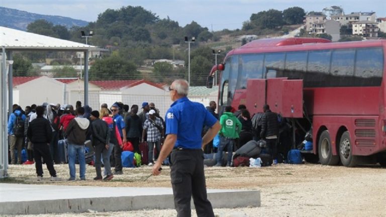 Μεταφορά  προσφύγων