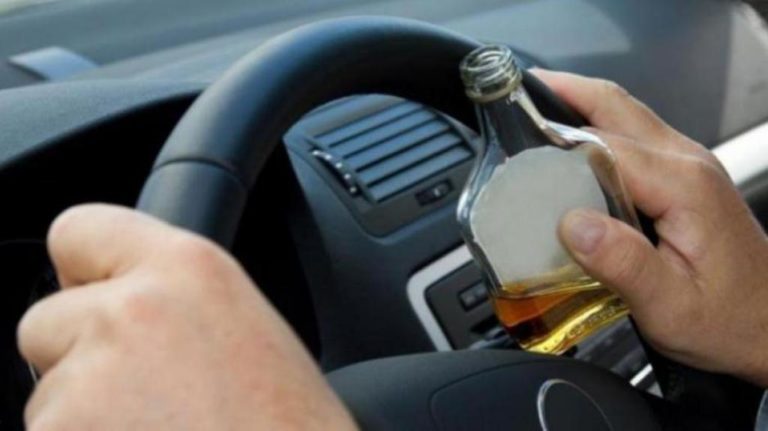 Υπό την επήρεια αλκοόλ 48χρονος οδηγός προκάλεσε τροχαίο