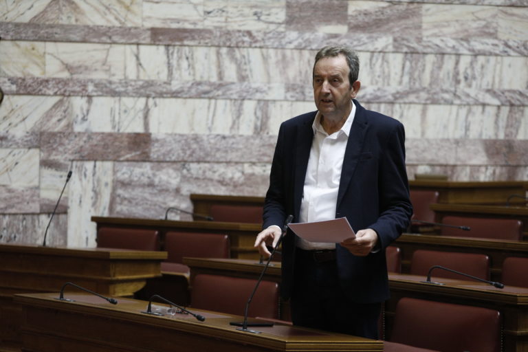 Κομοτηνή: Η απάντηση της Υπουργού Παιδείας στον Δ. Χαρίτου για το ΣΔΕ Ιάσμου