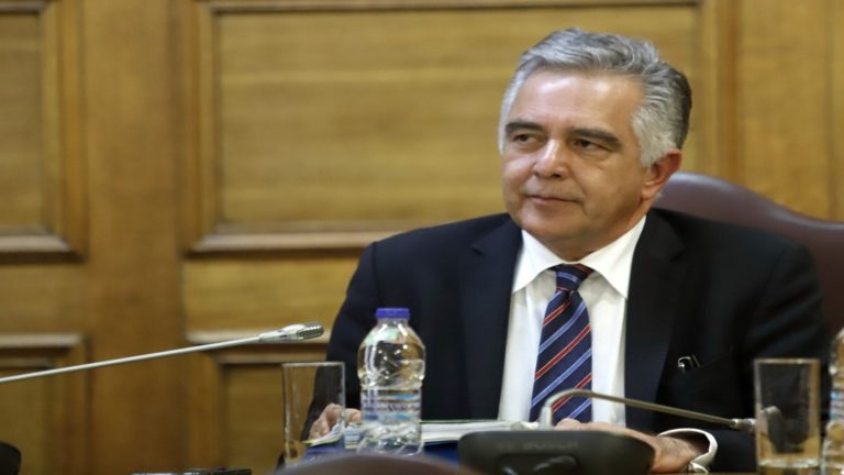 Ερώτηση για το κόστος των αεροπορικών εισιτηρίων κατέθεσε ο Β. Υψηλάντης